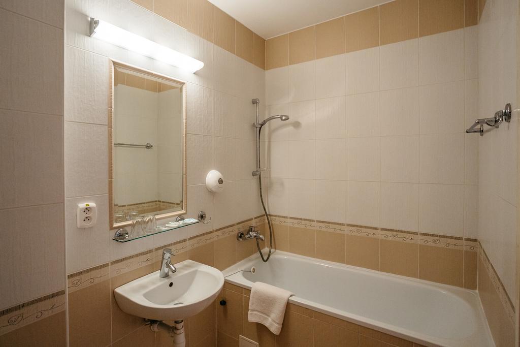 Hotel Artin Bardejov Eksteriør bilde